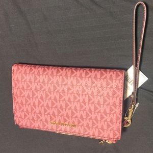 Michael Kors Wristlet
